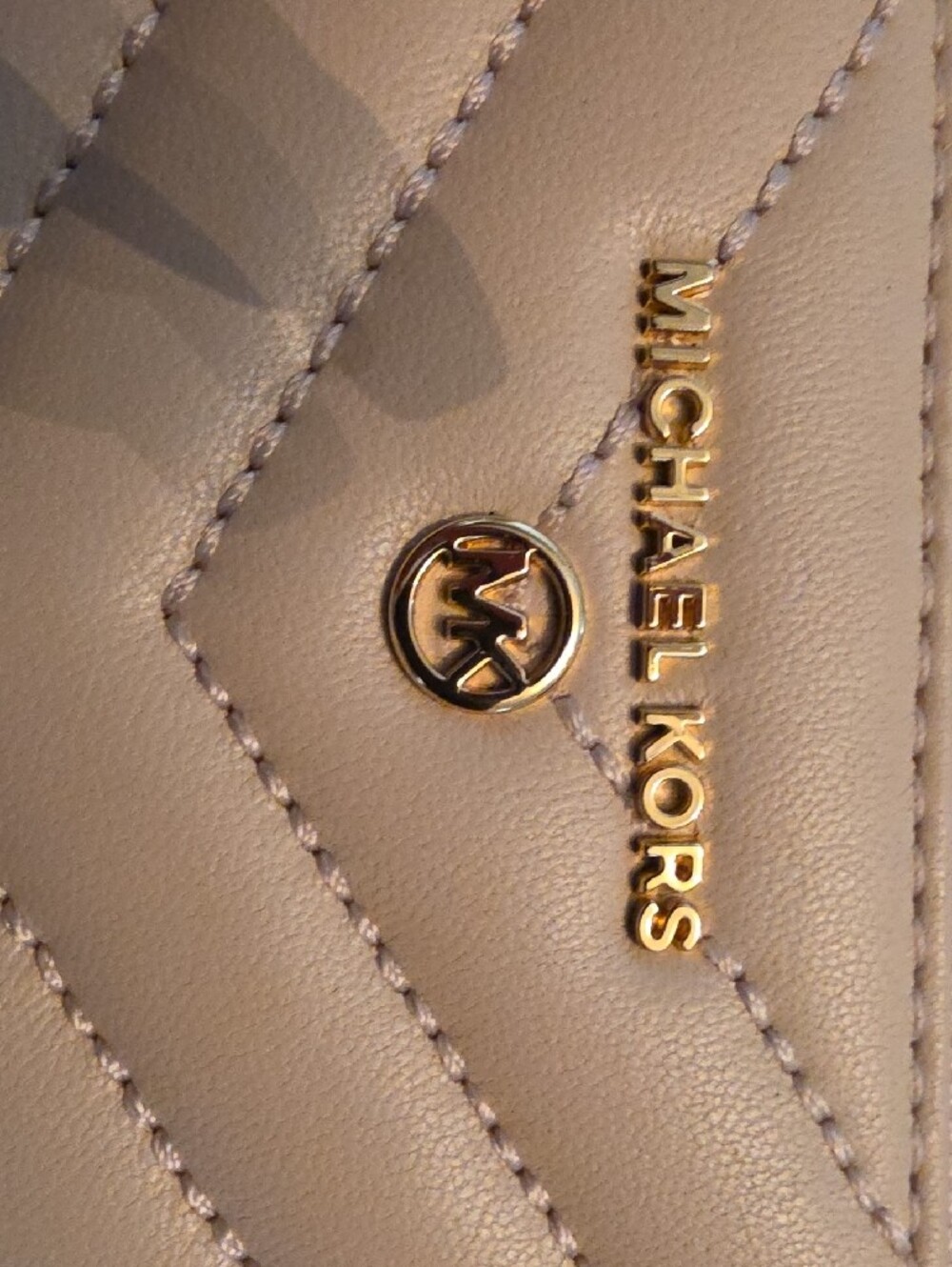 Michael Kors Quilted Chevron Wristlet - Blush with Gold Hardware - Picture 2 of 4